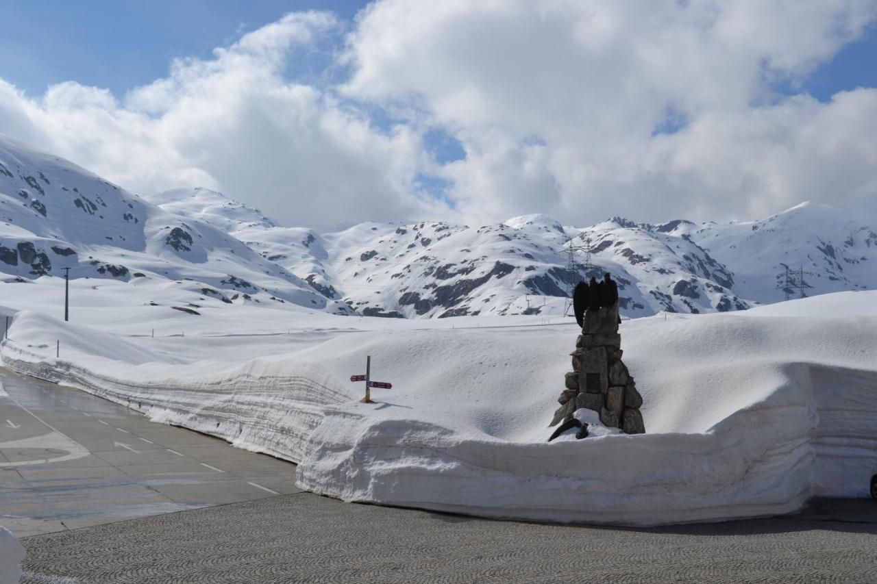 Albergo San Gottardo アイロロ エクステリア 写真
